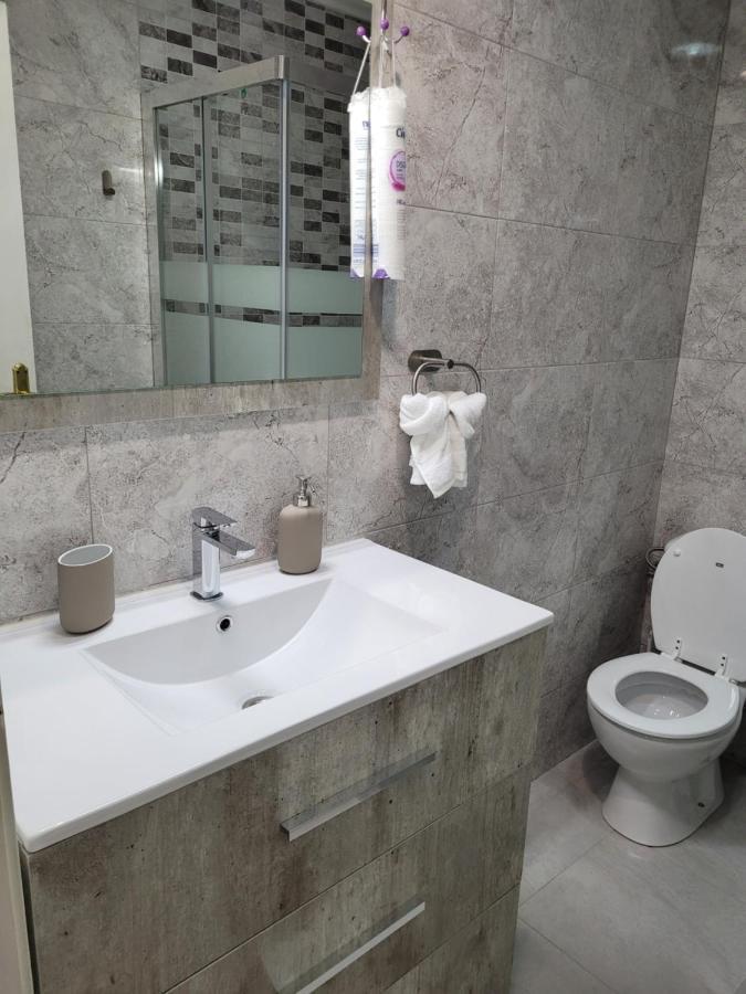 Apartamento Bajo Con Terraza Y Piscina ตอร์เรเวียคา ภายนอก รูปภาพ