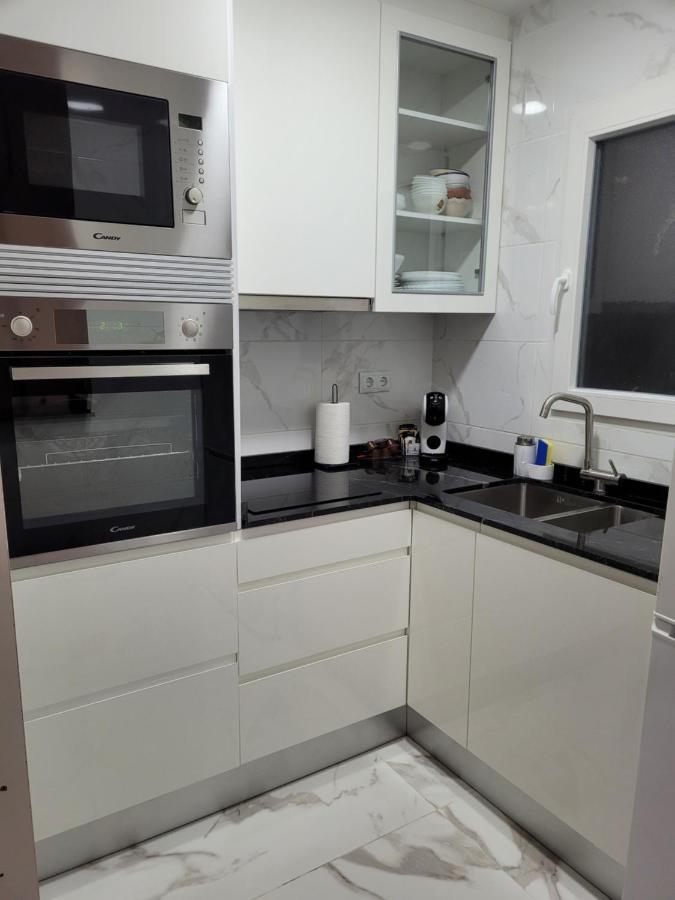 Apartamento Bajo Con Terraza Y Piscina ตอร์เรเวียคา ภายนอก รูปภาพ