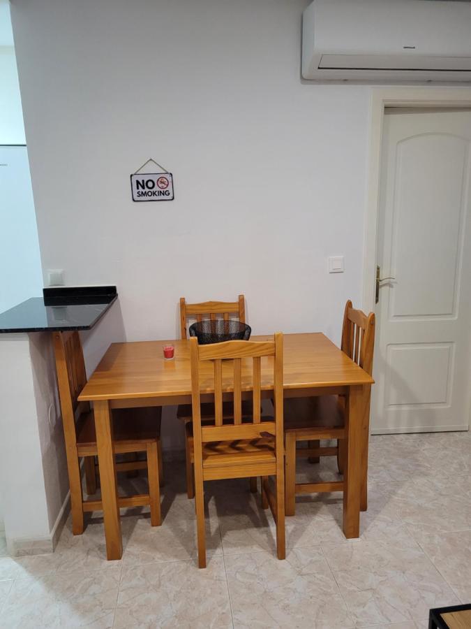 Apartamento Bajo Con Terraza Y Piscina ตอร์เรเวียคา ภายนอก รูปภาพ