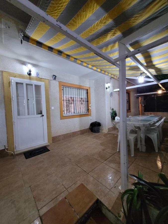 Apartamento Bajo Con Terraza Y Piscina ตอร์เรเวียคา ภายนอก รูปภาพ