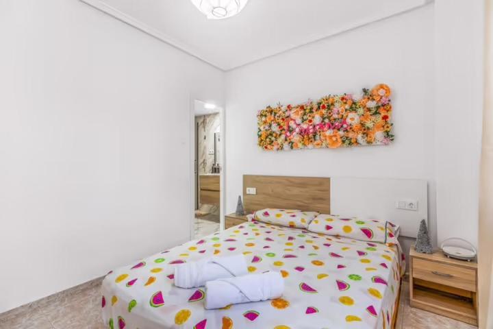 Apartamento Bajo Con Terraza Y Piscina ตอร์เรเวียคา ภายนอก รูปภาพ